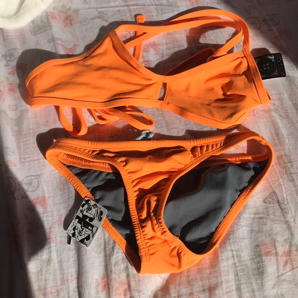 Jolyn neon orange bikini